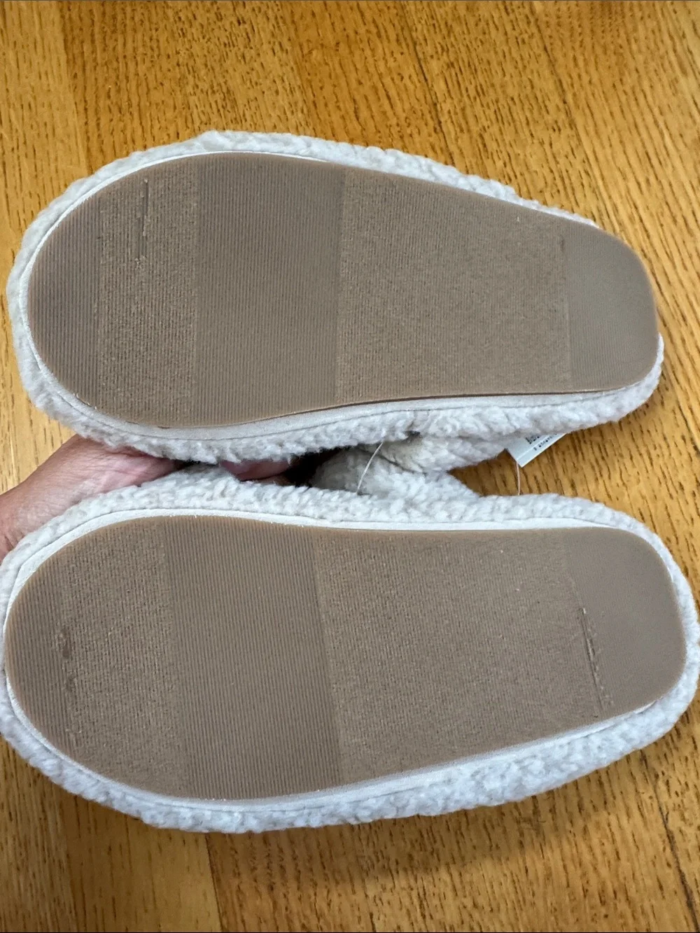 GAP Kids Plush Sherpa Slide Slippers in Light Beige
